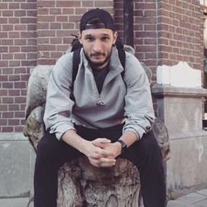 Meet your Posher, Cyrus